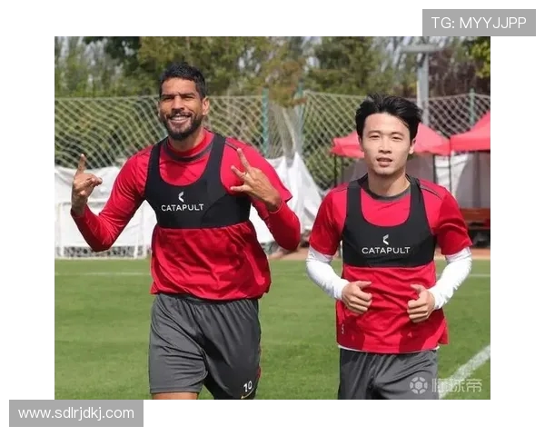 苏亚雷斯谈卡米洛进展与苏祖复归训练状态